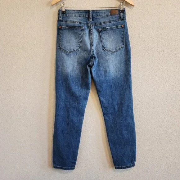 Judy Blue Distressed Relaxed Fit High Waist Stretchy Medium Wash Ankle Jeans 29 - Picture 7 of 12
